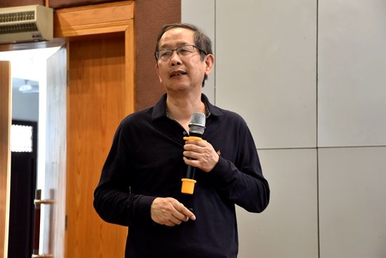 杏彩手机官方网站创新论坛第五百八十八讲（“弘扬爱国奋斗精神、建功立业新时代”系列活动)：Prohibitions caused by nonlocality for nonlocal Boussinesq-KdV type systems