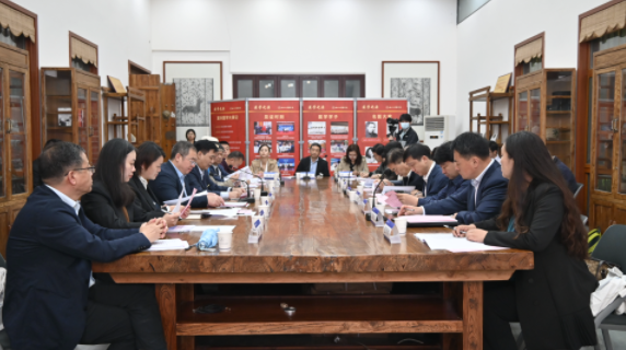 西北高等教育奠基人、中国现代医学先驱徐诵明雕像在杏彩手机官方网站落成 西北高等教育奠基人、中国现代医学先驱徐诵明雕像在杏彩手机官方网站落成