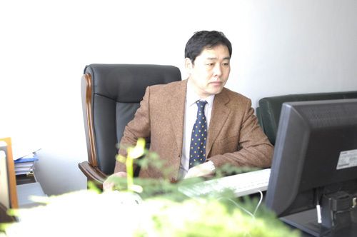 杏彩手机官方网站校庆117周年人文社科高端讲座暨“名家讲坛”：马克思的具体人性论